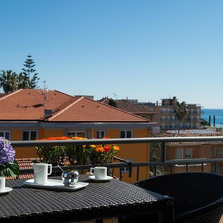 Hotel Ristorante La Marina Mhotelsgroup San Bartolomeo Al Mare Exterior foto